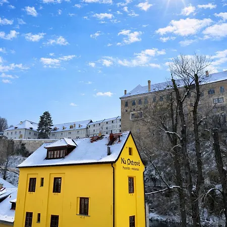 招待所 盆棕纳欧斯特罗夫酒店 Český Krumlov