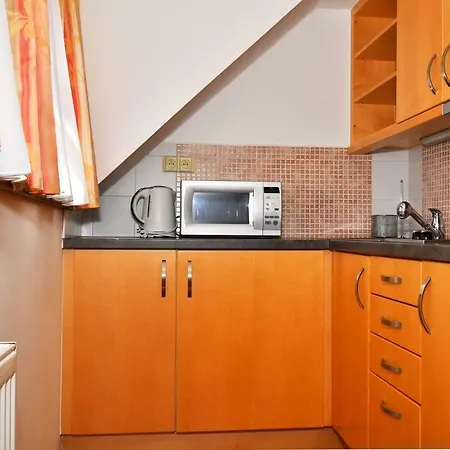 Na Ostrově 3*
